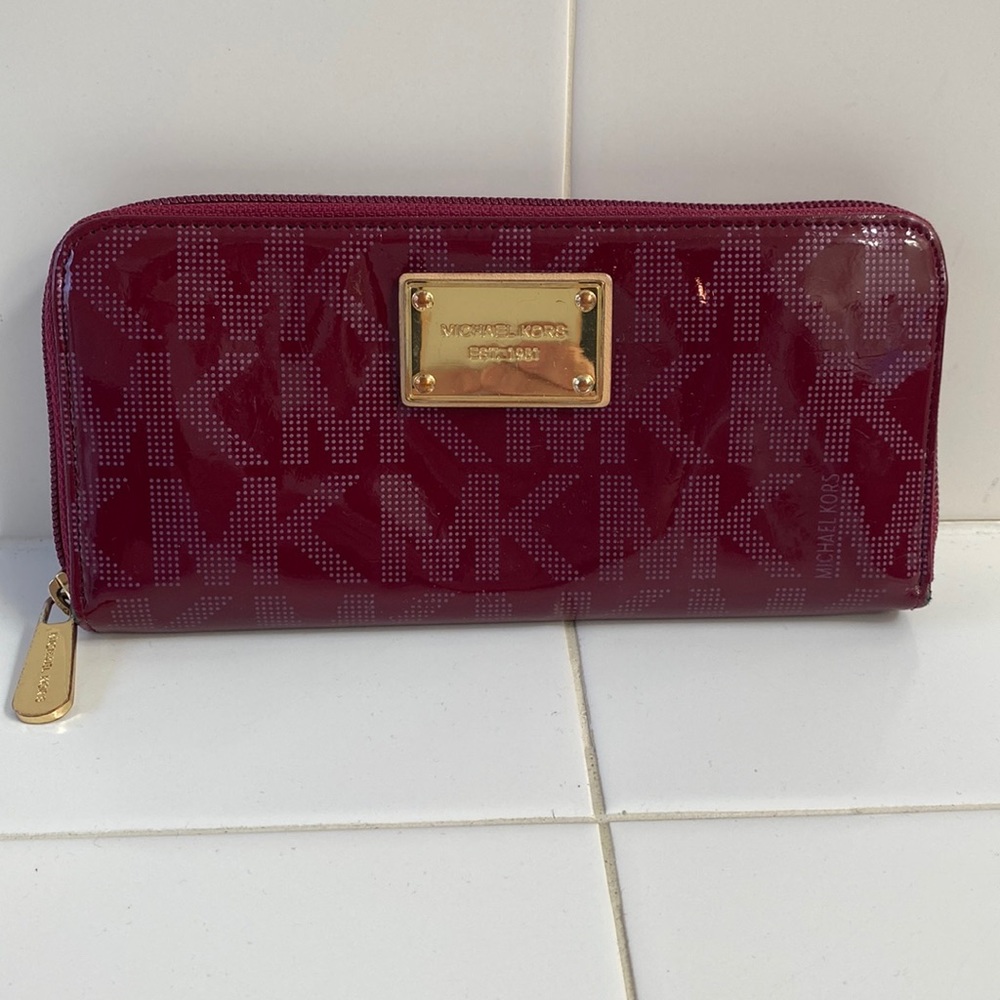 Michael Kors wallet